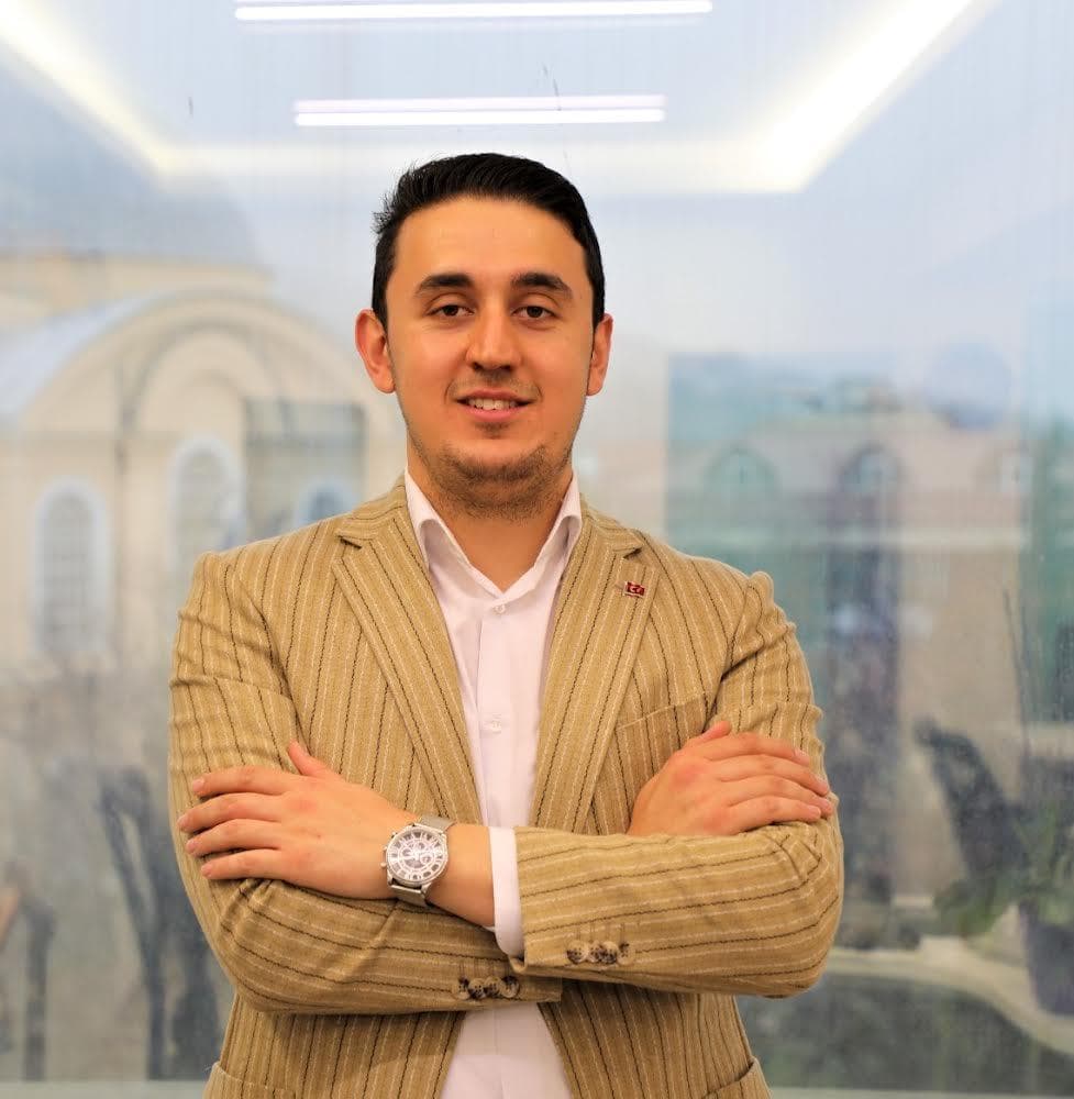 Enes Aydın profesyonel profil fotoğrafı